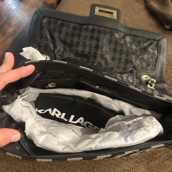 Karl Lagerfeld Paris agyness purse NWT - Picture 7 of 8